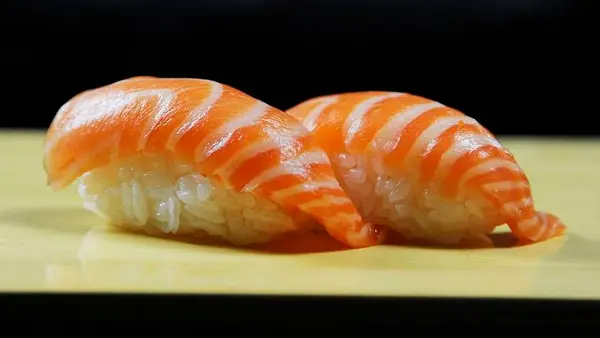 jensai-sushi - 2 Piece Salmon Belly Nigiri