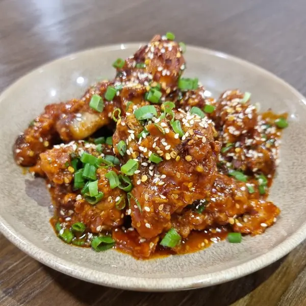 jrs-asian-diner-mawaleh-seeb - Dakgang Jeong Crispy Chicken