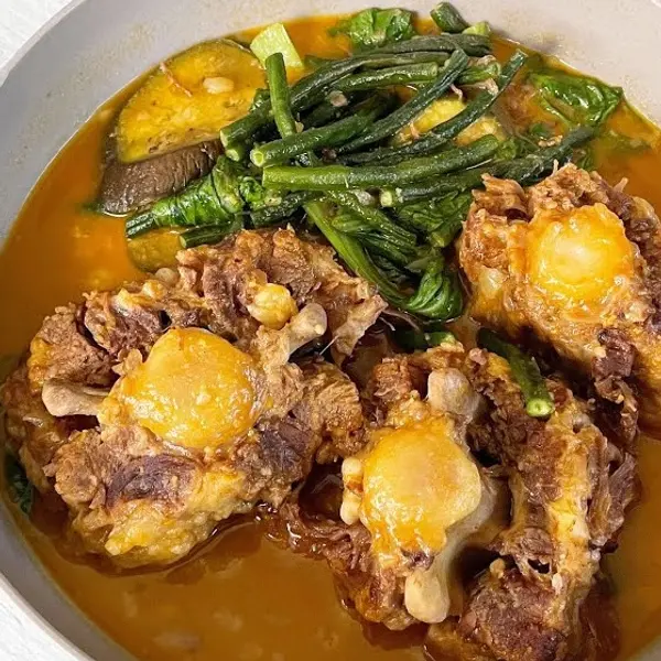 jrs-asian-diner-mawaleh-seeb - Kare-Kare Oxtail