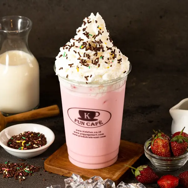 k-fun-cafe-galeria-mall - Milkshake Strawberry