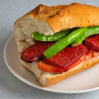 kardesler-kasap-izgara - Sucuk Ekmek Arası