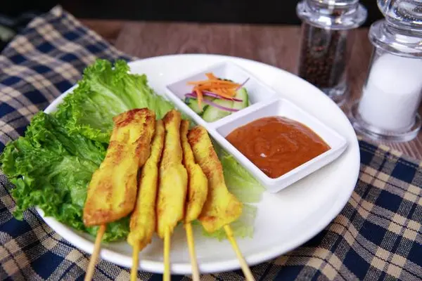 king-of-thai-noodle - Chicken Satay