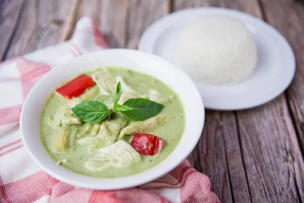 king-of-thai-noodle - Green Curry