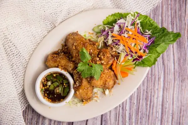 king-of-thai-noodle - Garlic Chicken Wings (7 pcs.)