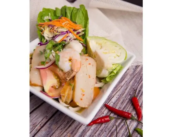 king-of-thai-noodle - Spicy Seafood Salad