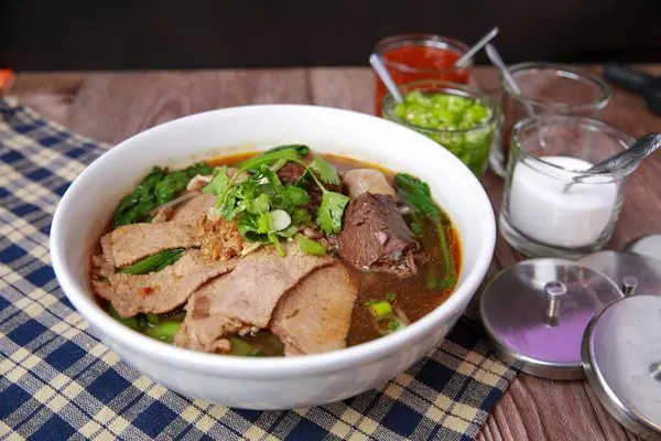 king-of-thai-noodle - Combination Beef Noodle Soup