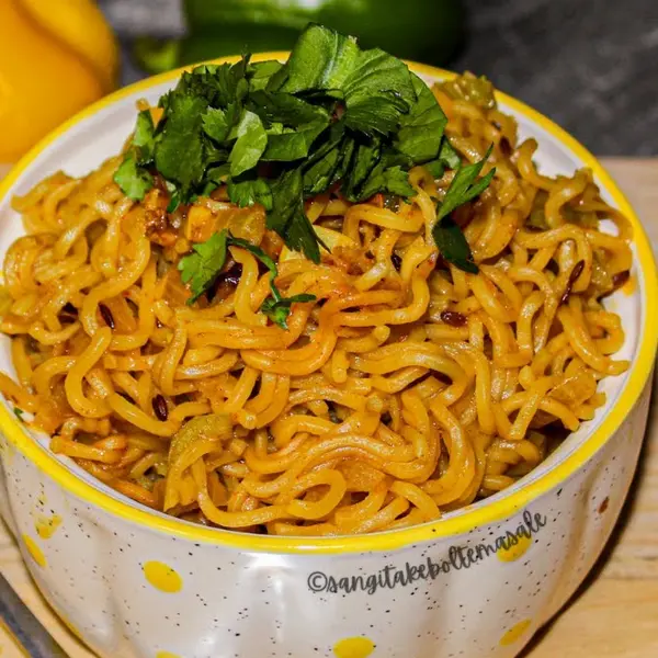 kings-park-cafe - Tandoori Maggi