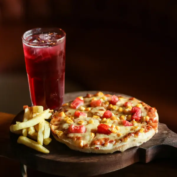 kings-park-cafe - Pizza Combo