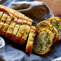 kings-park-cafe - Garlic Bread