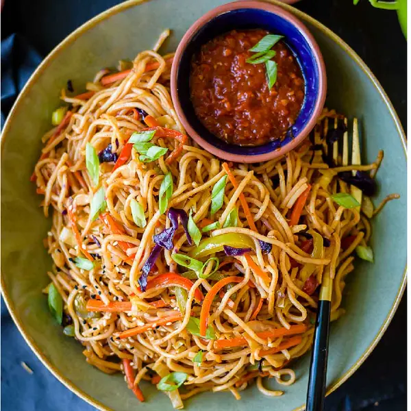 kings-park-cafe - Schezwan Noodles