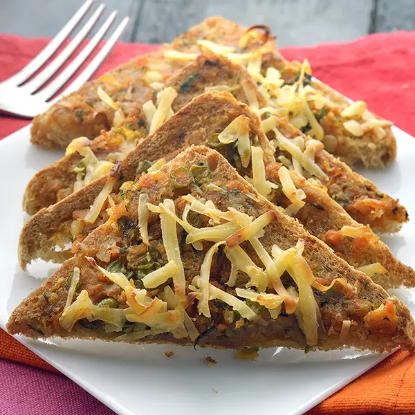 kings-park-cafe - Cheese Mumbai Masala sandwich