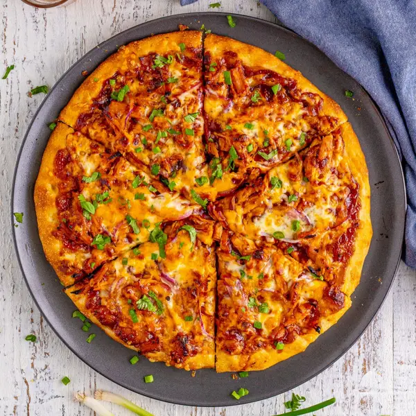 konso-edget-hotel - Chicken Pizza