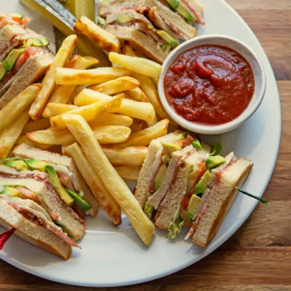 krill-dine-in-style-restaurant - Club Sandwich