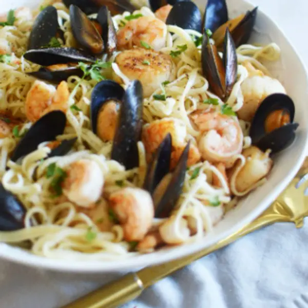 krill-dine-in-style-restaurant - Creamy Seafood Pasta