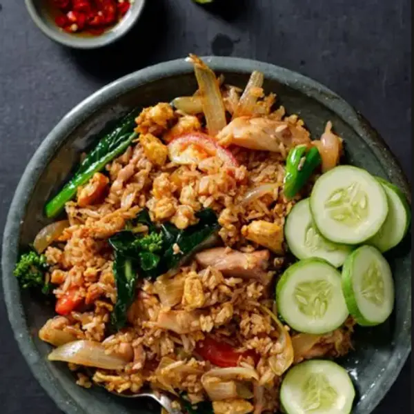 krill-dine-in-style-restaurant - Thai Style Wok Fried Rice with Chicken