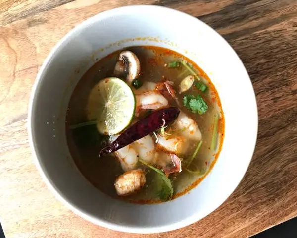 krua-thai - Tom Yum Noodles Soup