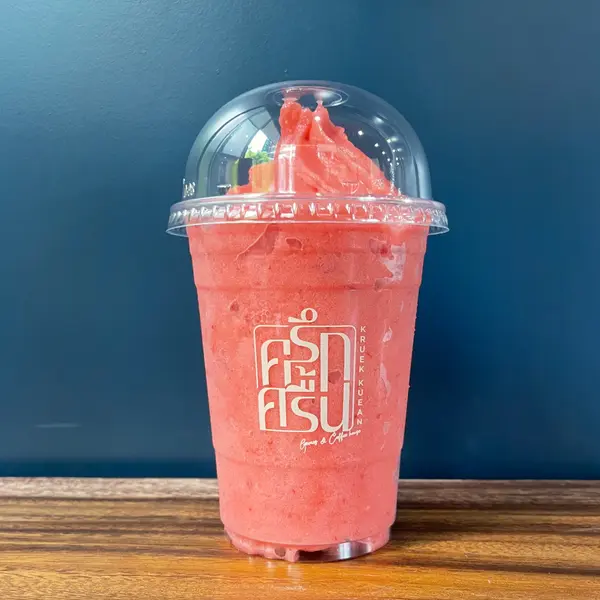 kruekkuean-boardgame-cafe - Strawberry Smoothie