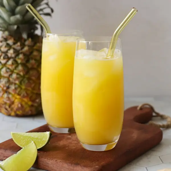 kuda-giri - Fresh Pineapple