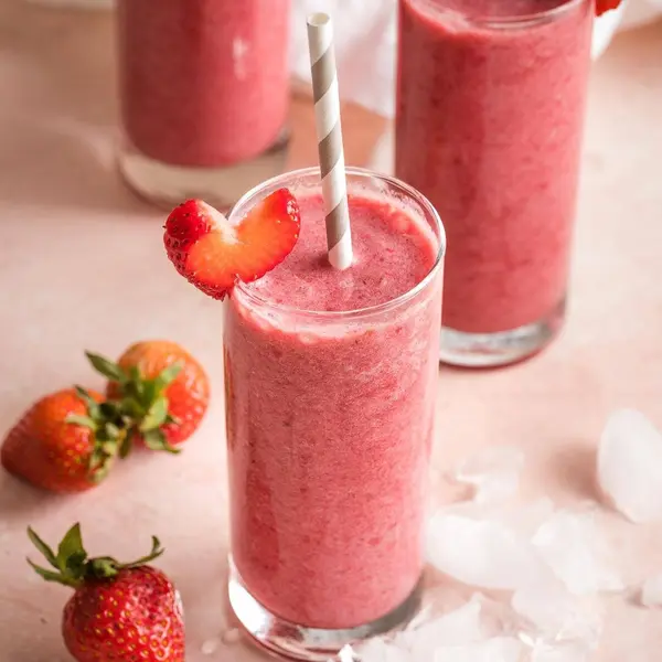 kuda-giri - Strawberry Smoothie