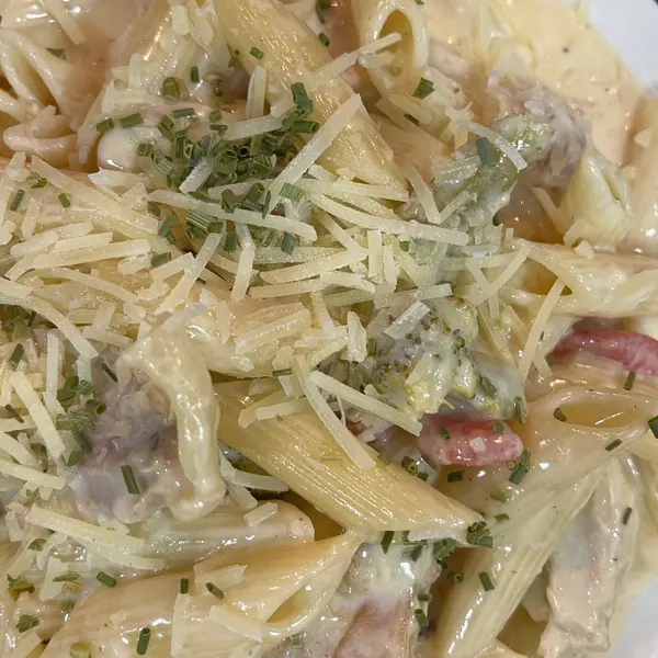 kuntry-fisherman-bar-grill - Chicken and Shrimp alfredo