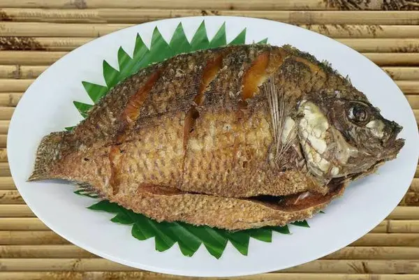 kusina-ni-tess - Fried Tilapia