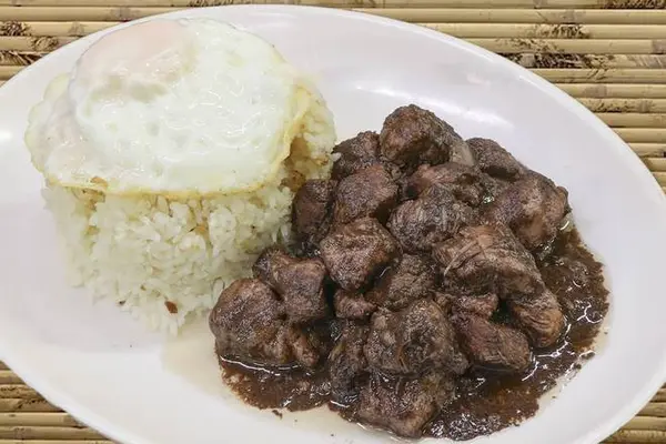 kusina-ni-tess - Dinuguansilog