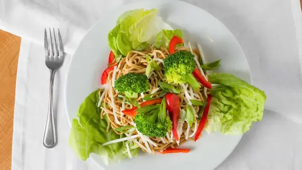 la-bou-bakery-cafe - Asian Noodle Salad