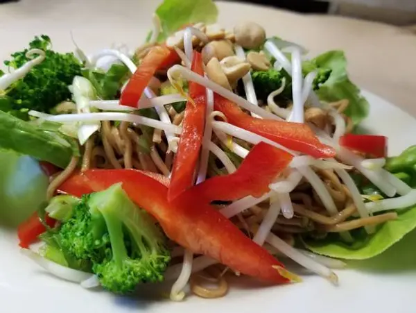 la-bou - Asian Noodle Salad