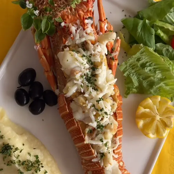 la-brasserie-restaurant - lobster thermidor