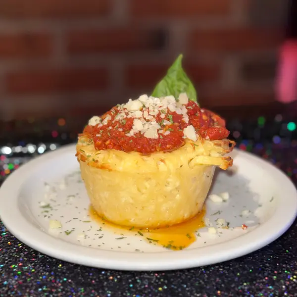la-burla-bee - Naughty Noodle Nibbles Cupcake