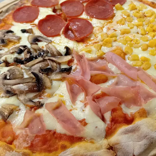 la-cancha-bistro - Pizza 4 estaciones