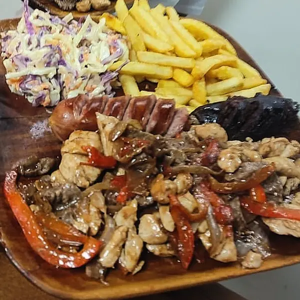la-cancha-bistro - Parrilla mixta con chorizo y morcilla