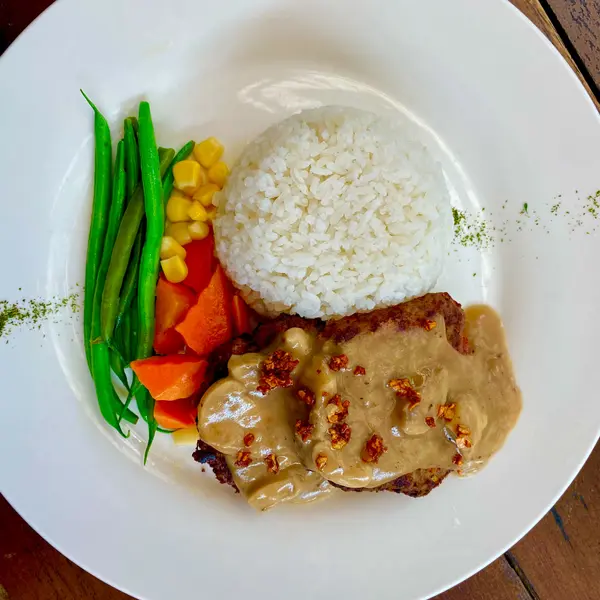 la-casa-bianca-hotel-cafe - Beef Burger Steak