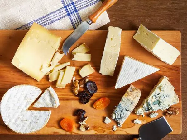 la-fromagerie - The Bold Cheese Board