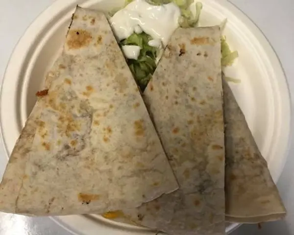 la-pinata - quesadilla with a meat of your choice 