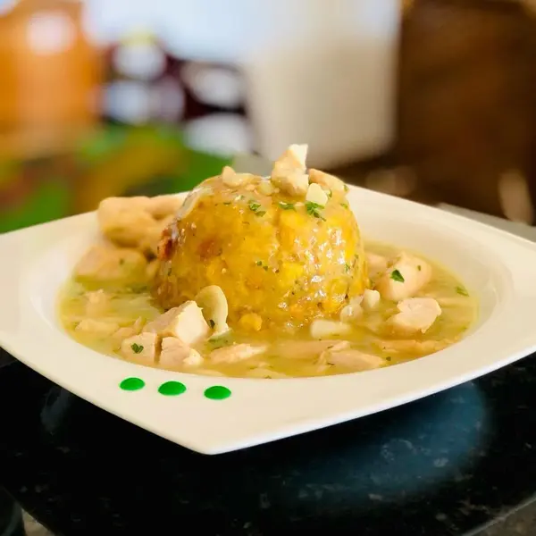 la-plaza-del-cafe-restaurant - Mofongo de pollo