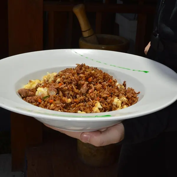 la-plaza-del-cafe-restaurant - Arroz chino con pollo