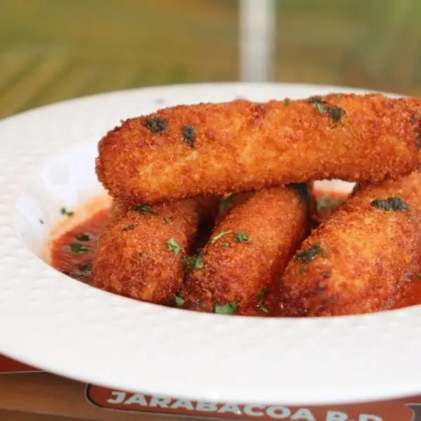 la-plaza-del-cafe-restaurant - Mozzarella sticks