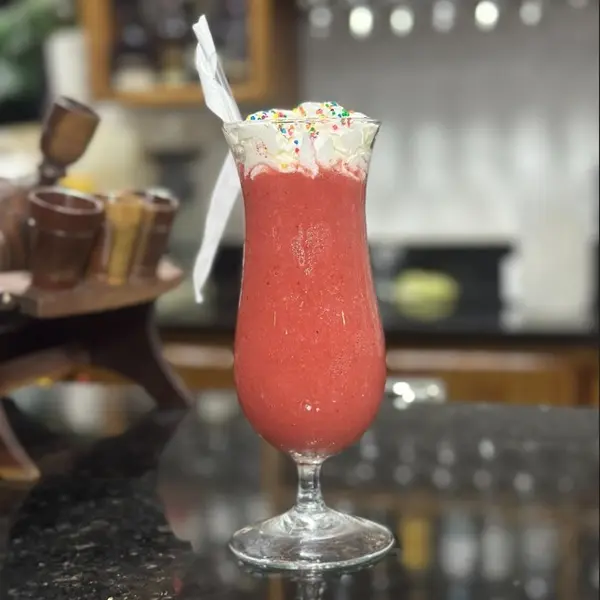 la-plaza-del-cafe-restaurant - Jugo de Fresas