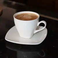 la-plaza-del-cafe-restaurant - Café Caliente