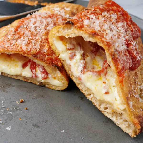 la-saporita - Calzone Pikante