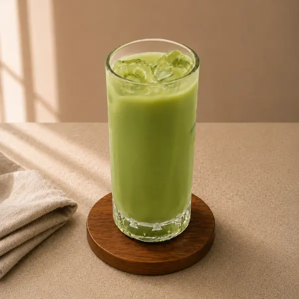 le-cadeau-uae - Ice matcha Latte