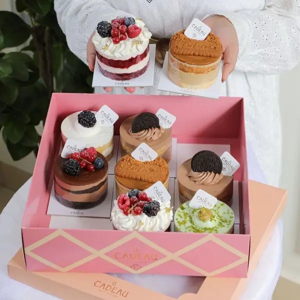 le-cadeau - Mini Victorian Cakes