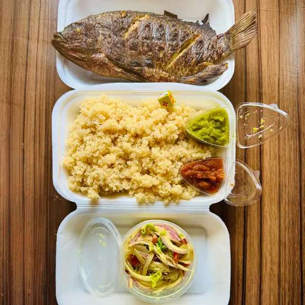 le-garba-chaudrestaurant-dattieke - Tilapia Simple (Attieke + Grilled Tilapia)