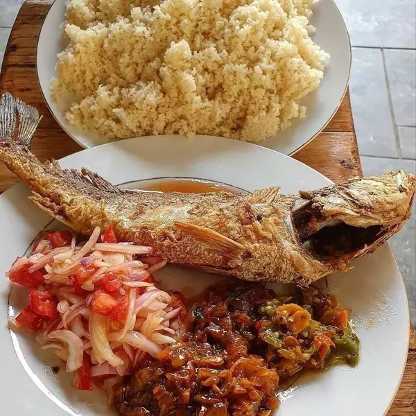 le-garba-chaudrestaurant-dattieke - Cassava Light (Attieke + Cassava Fish)