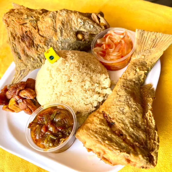 le-garba-chaudrestaurant-dattieke - Cassava Pro Max (Attieke + Cassava Fish + Alloco)