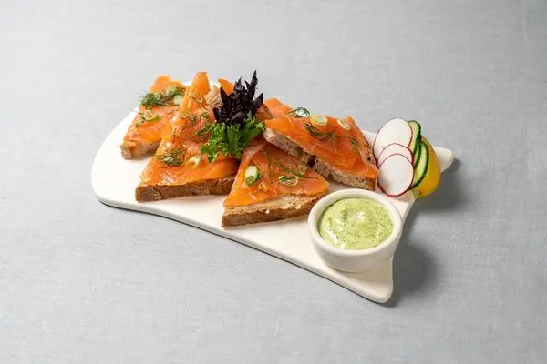 le-pain-quotidien - Smoked Salmon Tartine