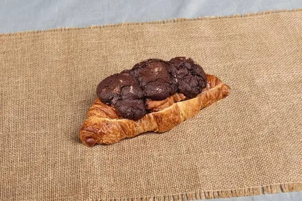 le-pain-quotidien - *NEW* Triple Chocolate Crookie