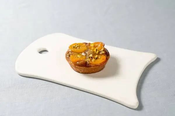 le-pain-quotidien - Apricot Pistachio Tart Small