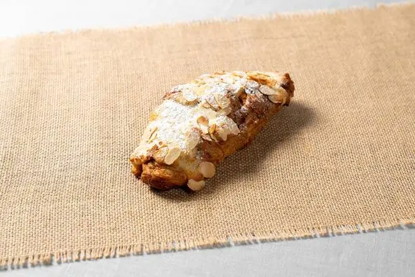 le-pain-quotidien - Almond Croissant